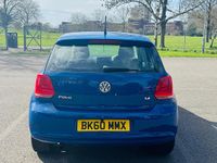 Begagnad VW Polo SE 85 HK (62 kW) 2010 Blå Halvkombi