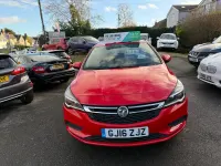 Begagnad Vauxhall Astra Design Edition 100 HK (73 kW) 2016 Röd Halvkombi