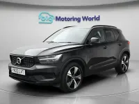 Usado Volvo XC40 Plus 211 CV (155 kW) 2022 Negro SUV