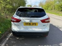 Used Nissan Qashqai Tekna 110 HP (80 kW) 2015 White SUV