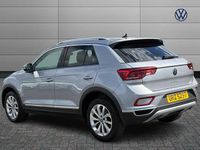 Usado VW T-Roc Style 150 HP (110 kW) 2023 Prateado SUV