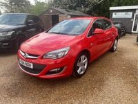 Used Vauxhall Astra SRi 115 HP (84 kW) 2014 Red Hatchback