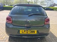 Usado Citroën DS3 110 HP (80 kW) 2013 Cinzento Citadino