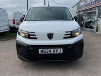 Used Peugeot Partner S 101 HP (74 kW) 2024 White MPV