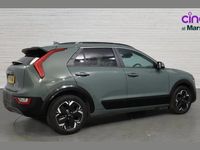 Begagnad Kia e-Niro 150 kW (204 HK) 2024 Grön SUV