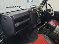 used Land Rover Defender Adventure Station Wagon TDCi (2.2) 150 SUV