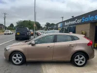 Used Volvo V40 SE 115 HP (84 kW) 2014 Bronze Hatchback
