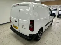 Used Citroën Berlingo 75 HP (55 kW) 2018 White MPV