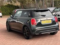 Used Mini Cooper Hatch 134 HP (98 kW) 2022 Green Hatchback