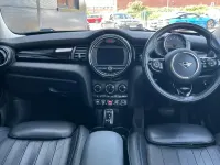 Used Mini Cooper Exclusive 136 HP (100 kW) 2023 Green Hatchback