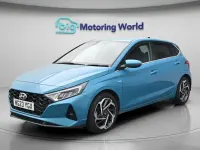 Used Hyundai i20 Premium 100 HP (73 kW) 2023 Blue Hatchback