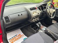 Used Honda Jazz SE 82 HP (60 kW) 2008 Red Hatchback