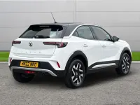 Used Vauxhall Mokka Elite 99 HP (72 kW) 2022 White SUV