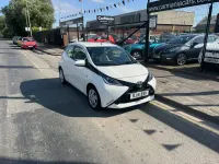 Used Toyota Aygo X-play 69 HP (50 kW) 2016 White Hatchback