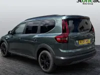 Used Dacia Jogger Extreme 141 HP (103 kW) 2024 Green MPV