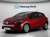 Used Renault Clio Evolution 90 HP (66 kW) 2024 Red Hatchback