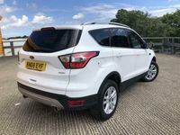 Second-hand Ford Kuga Zetec 120 CP (88 kW) 2018 Alb SUV