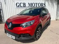 Used Renault Captur Dynamique 90 HP (66 kW) 2017 Red/black SUV