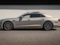 Used Bentley Flying Spur 550 HP (404 kW) 2021 Silver Sedan