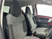 Usado Toyota Aygo 68 HP (50 kW) 2014 Vermelho Citadino