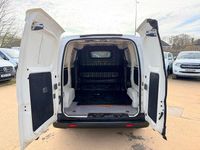 Used Nissan e-NV200 Acenta 80 kW (109 HP) 2017 White MPV