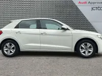 Used Audi A1 Design 94 HP (69 kW) 2023 White SUV