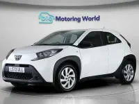 Used Toyota Aygo X PURE 72 HP (52 kW) 2022 White SUV