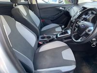 Used Ford Focus Zetec 125 HP (91 kW) 2012 Silver Hatchback