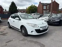 Used Renault Mégane 99 HP (72 kW) 2012 White Hatchback