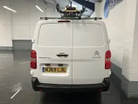 Used Citroën Dispatch 100 HP (73 kW) 2019 White MPV