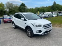 Używany Ford Kuga Titanium 120 KM (88 kW) 2017 Biały SUV
