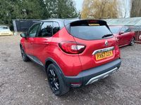 Used Renault Captur Dynamique 2017 Red/black SUV