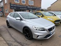 Used Volvo V40 R-Design 120 HP (88 kW) 2017 Silver Hatchback