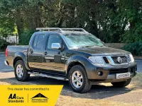 Used Nissan Navara Tekna 190 HP (139 kW) 2015 Black Pickup