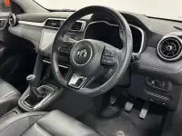 Used MG ZS Exclusive 111 HP (81 kW) 2023 Orange SUV