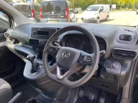Second-hand Vauxhall Combo 2022 Negru Monovolum