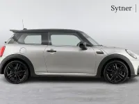 Used Mini Cooper Hatch 134 HP (98 kW) 2023 Silver Hatchback