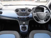 Used Hyundai i10 Premium 2015 Blue Hatchback