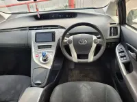 Used Toyota Prius 122 HP (89 kW) 2022 White Hatchback