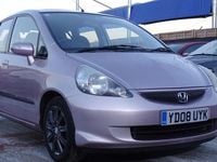 Used Honda Jazz SE 82 HP (60 kW) 2008 Red Hatchback