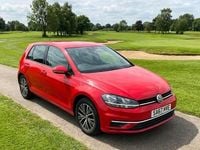 Used VW Golf VII SE 125 HP (91 kW) 2017 Red Hatchback