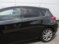 used Toyota Auris Hybrid 