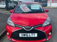 Used Toyota Yaris 99 HP (72 kW) 2016 Red Hatchback