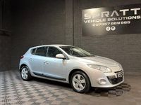 Used Renault Mégane III Dynamique 110 HP (80 kW) 2011 Silver Hatchback