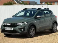 Used Dacia Sandero Expression 2023 Green Hatchback