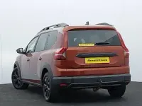 Usado Dacia Jogger Extreme 109 HP (80 kW) 2022 Castanho Monovolume
