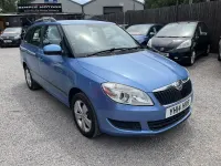 Used Skoda Fabia SE 75 HP (55 kW) 2014 Blue Estate