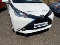 Used Toyota Aygo x-press 68 HP (50 kW) 2014 White Hatchback