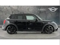 Used Mini Cooper Hatch 136 HP (100 kW) 2024 Black Hatchback