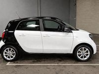 Used Smart ForFour Passion 2017 Black Hatchback